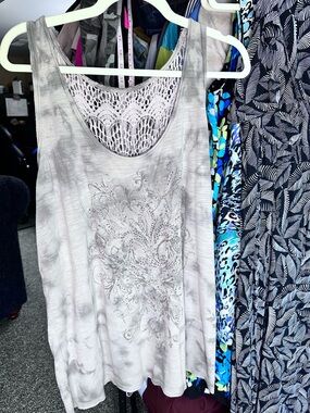 Maurices Light Gray Lace-Back Embellished Tank Top
